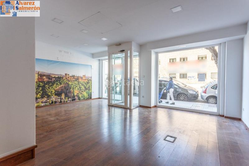 Foto ad8f3ed3-e000-484c-9e18-8e5e0c0a750e. Locale commerciale in Camino de Ronda Granada