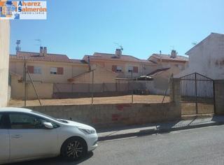 Terreny residencial  Calle soleares. Bonita parcela en huétor vega