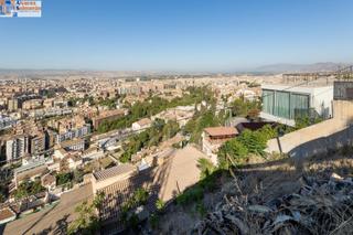 Casa  Hinojo. Casa con vistas de granada y una cueva