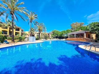 Apartament a Santa Ponça. Luminoso piso con amplia terraza con vistas a los jardines en ex