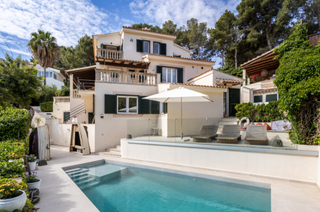 Chalet in Gènova. Exclusiva villa de lujo en génova con amplias terrazas y vistas