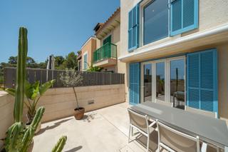 Zweistöckige Wohnung in Cas Català-Illetes. Maravilloso dúplex totalmente reformado con amplia terraza y mag
