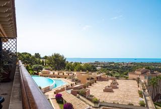 Penthouse in Cas Català-Illetes. Fabuloso ático en complejo de lujo de bendinat con gran terraza