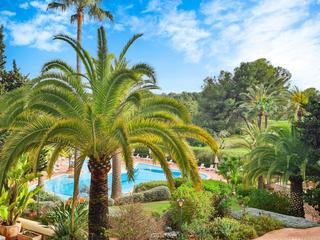 Apartamento en Cas Catal-Illetes. Espacioso y luminoso apartamento con espectaculares vistas al ca