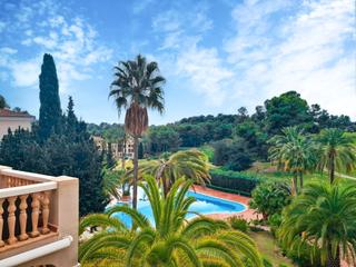 Apartamento en Cas Catal-Illetes. Espacioso y luminoso apartamento con espectaculares vistas al ca