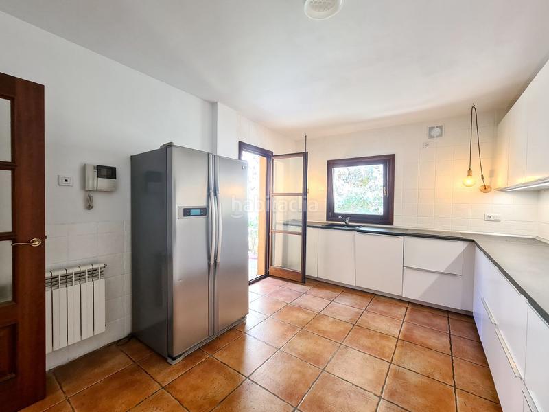 Foto d214beef-8383-4f80-be7f-f5cda716e6aa. Lloguer casa amb calefacció aparcament piscina a Calvià