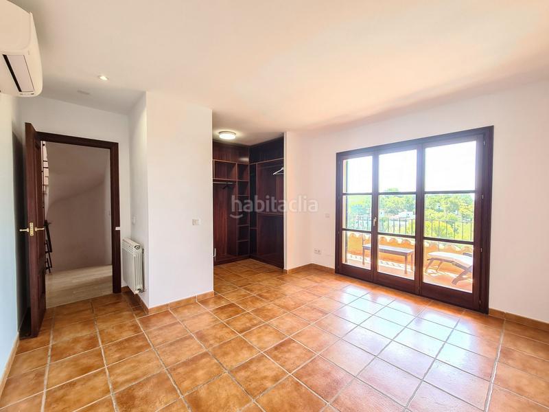 Foto dd0903e3-2b3f-4e9e-b638-060c622420d2. Lloguer casa amb calefacció aparcament piscina a Calvià