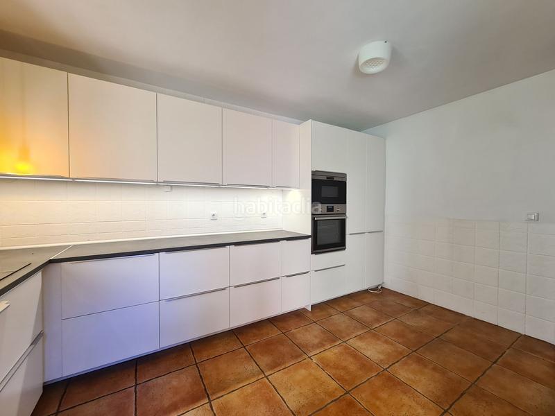 Foto f0dfe344-2029-4365-ac38-b603f0995ef3. Lloguer casa amb calefacció aparcament piscina a Calvià