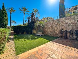 Piccolo appartamento in Cas Català-Illetes. Maravillosa planta baja reformada con amplia terraza y jardines
