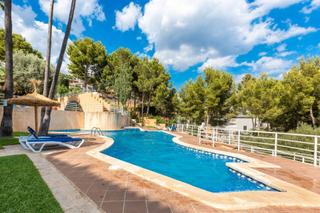 Lloguer Apartament a Cas Català-Illetes. Maravillosa planta baja con terraza y jardín privado, en exclusi