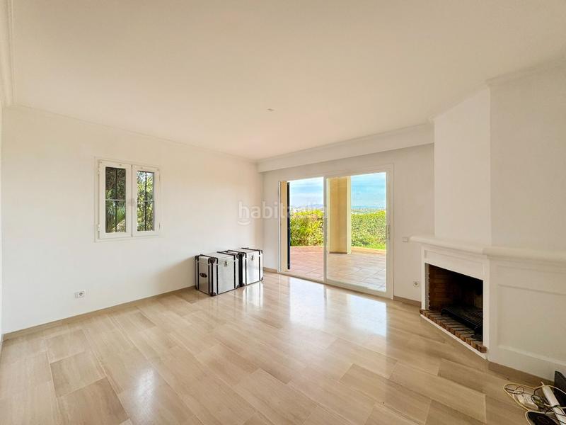 Foto 48e9f832-56f4-4ab7-8413-4b3e1ca17314. Apartamento magnífica planta baja con gran terraza con vistas parciales al mar y espectacular jardín privado en exclusivo complejo de bendinat en Calvià
