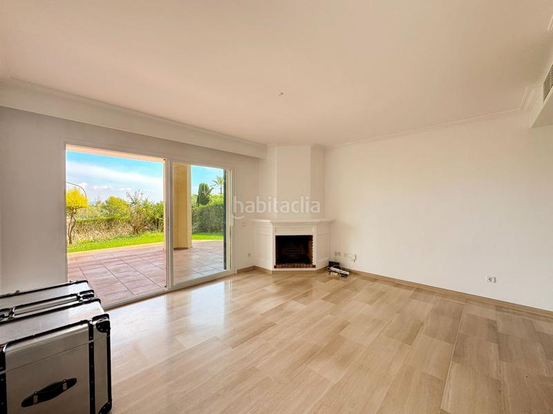 Foto ef43cbcd-b062-427e-aaca-9b52c2e06007. Apartamento magnífica planta baja con gran terraza con vistas parciales al mar y espectacular jardín privado en exclusivo complejo de bendinat en Calvià