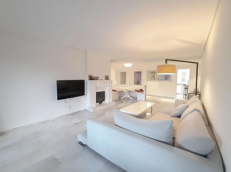 Foto 4cd08a82-d9b4-41a3-bffb-8093bf596e72. Lloguer apartament amb piscina a Cas Català-Illetes Calvià