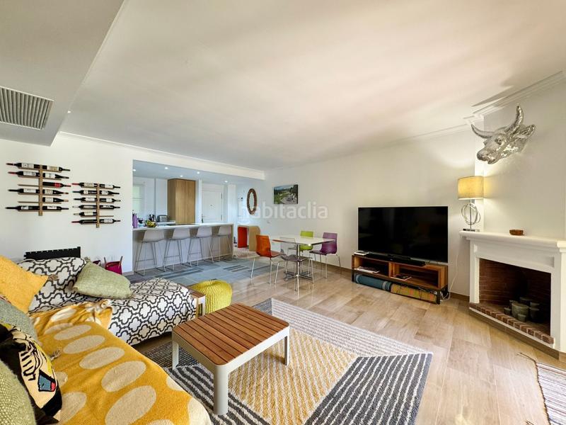 Foto 08099a57-a619-422d-b056-b714fcc44e1c. Apartamento maravillosa planta baja reformada con amplia terraza y jardines privado, en exclusivo complejo de bendinat. piscinas y extensos ja en Calvià