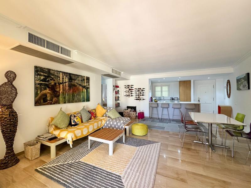 Foto 25dfdd88-6109-47c7-993c-571ea111de8c. Apartamento maravillosa planta baja reformada con amplia terraza y jardines privado, en exclusivo complejo de bendinat. piscinas y extensos ja en Calvià