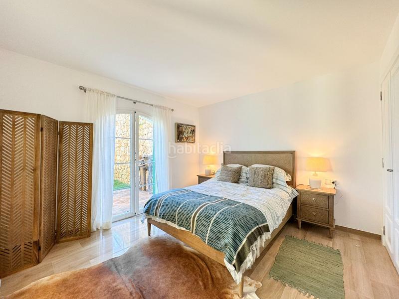 Foto 6d3979a0-bbfe-43bb-92e8-d44d32bb4a69. Apartamento maravillosa planta baja reformada con amplia terraza y jardines privado, en exclusivo complejo de bendinat. piscinas y extensos ja en Calvià