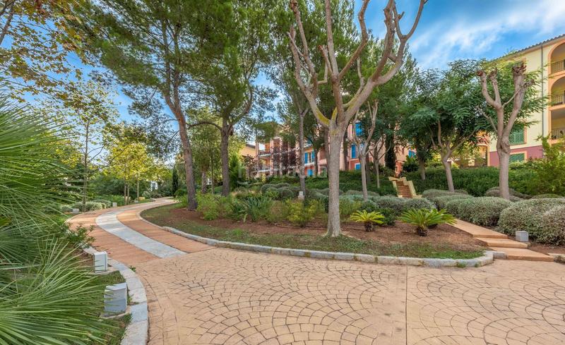 Foto a350e83c-0d75-47ca-b964-3da20a8c2348. Apartamento maravillosa planta baja reformada con amplia terraza y jardines privado, en exclusivo complejo de bendinat. piscinas y extensos ja en Calvià