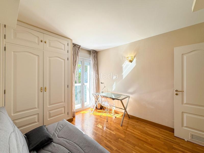 Foto 7f4a4f23-82e0-4ca4-946c-8be896bc3e6b. Alquiler apartamento luminoso y espacioso piso con terraza en complejo de cas catalá. piscina comunitaia. a pocos minutos a pie de la playa y del puert en Calvià