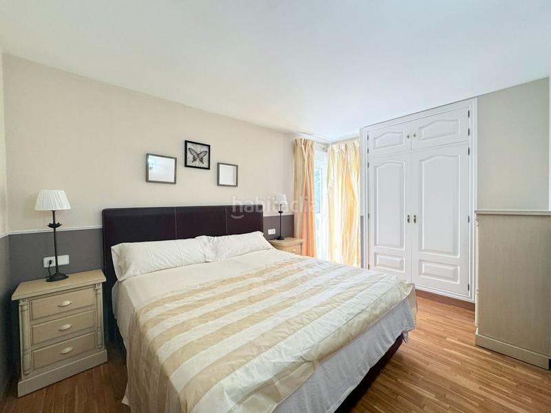 Foto 9f366957-d78f-4c60-a195-b3ad13dde380. Alquiler apartamento luminoso y espacioso piso con terraza en complejo de cas catalá. piscina comunitaia. a pocos minutos a pie de la playa y del puert en Calvià