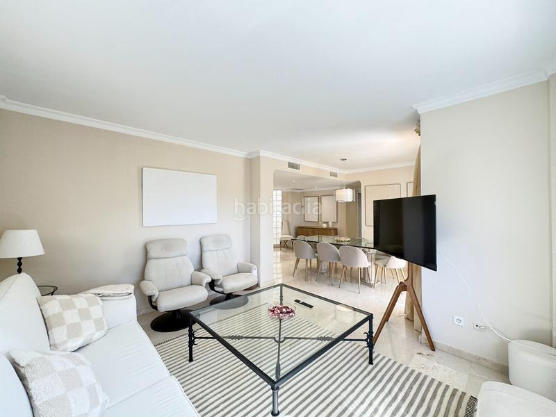 Foto a2e7988b-4f9c-4687-ba90-24c5b087b7ae. Alquiler apartamento luminoso y espacioso piso con terraza en complejo de cas catalá. piscina comunitaia. a pocos minutos a pie de la playa y del puert en Calvià