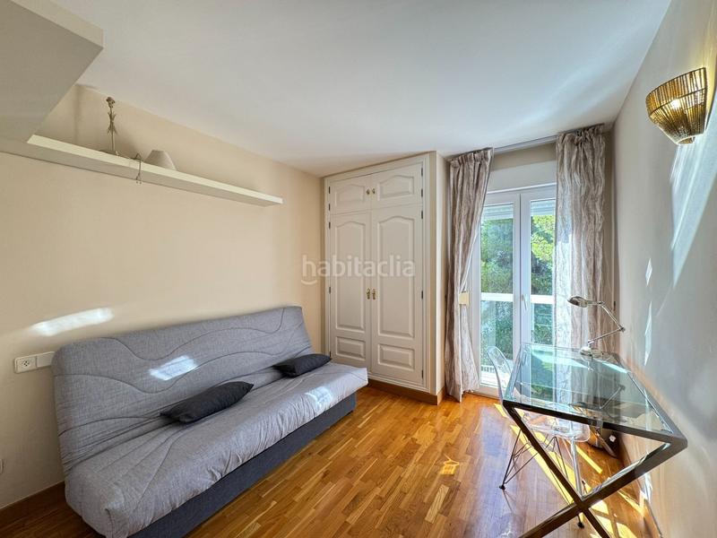 Foto f68a1b59-4f87-47cb-8a41-3651af6093f0. Alquiler apartamento luminoso y espacioso piso con terraza en complejo de cas catalá. piscina comunitaia. a pocos minutos a pie de la playa y del puert en Calvià