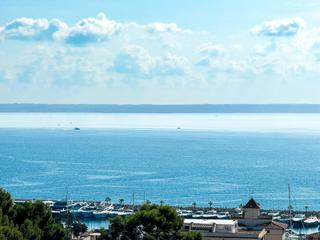 Rent Penthouse in Sant Agustí. Luminoso ático con gran terraza privada y espectaculares vistas