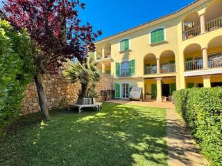 Apartament a Cas Català-Illetes. Maravillosa planta baja reformada con amplia terraza y jardín pr