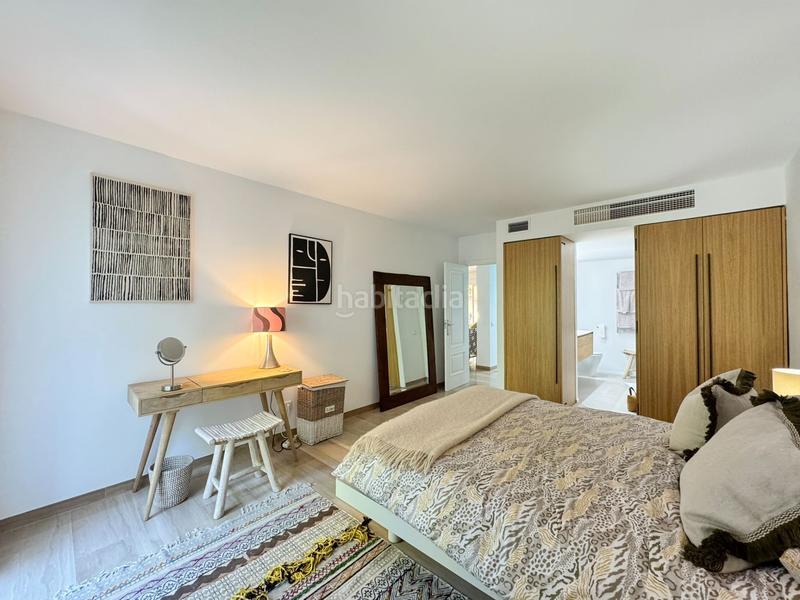 Foto fdd471c4-5412-4604-87fb-1e4cbf56fcc8. Apartment with heating pool in Cas Català-Illetes Calvià