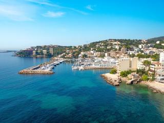 Location Appartement à Sant Agustí. Luminoso apartamento en primera línea de san agustín con impresi