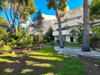 Location Appartement à Cas Català-Illetes. Maravillosa planta baja reformada con amplia terraza y gran jard