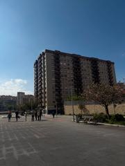 Aparcament cotxe a Mala estrata 8. Garaje cerrado