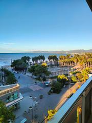 Pis a Carrer de saragossa 4. Vive el encanto de salou: piso reformado frente al mar
