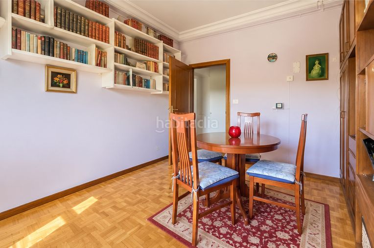 Foto 594a4e1c-5275-4465-9264-be65290dfa12. Etagenwohnung mit heizung in Fuente del Berro Madrid