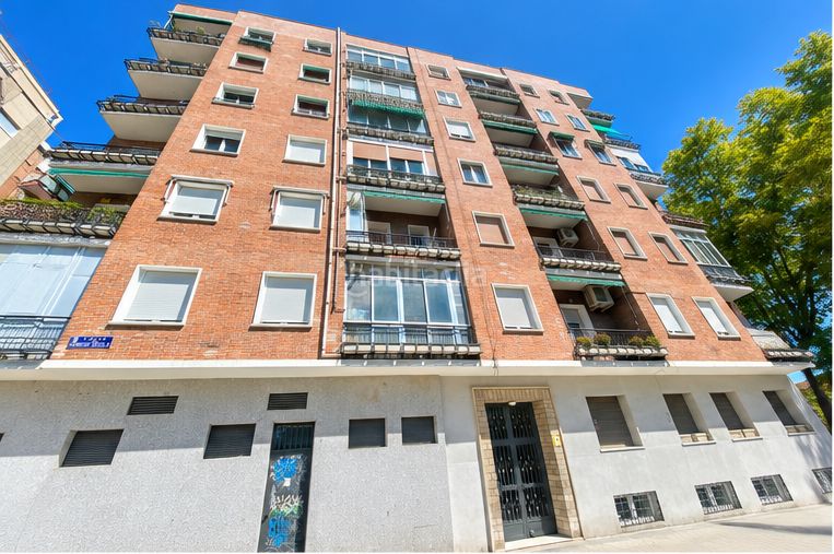 Foto 64cf67df-9b11-40b8-b061-90074bb63c4a. Etagenwohnung mit heizung in Fuente del Berro Madrid