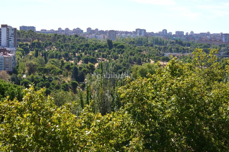 Foto c7f7fbc4-3b32-4ac0-8949-b093c0f71442. Etagenwohnung mit heizung in Fuente del Berro Madrid
