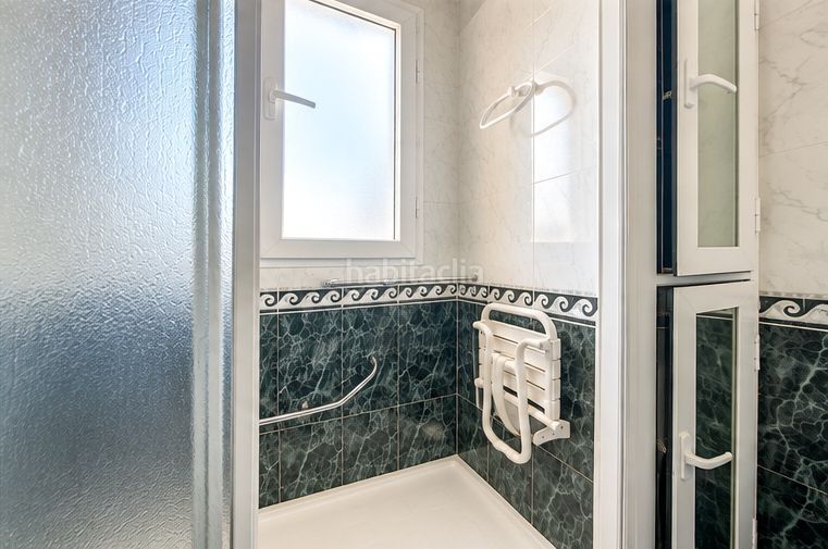 Foto f6059856-1e99-4eab-a723-b95b9c22c18d. Etagenwohnung mit heizung in Fuente del Berro Madrid