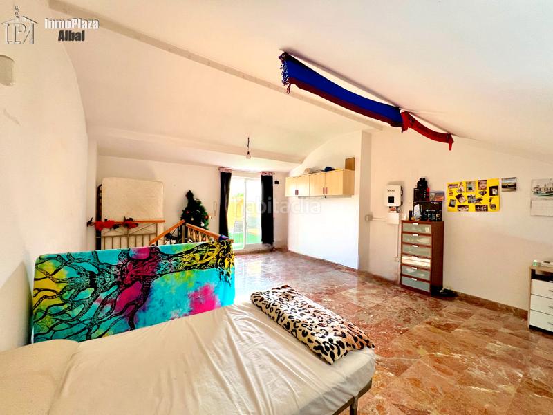 Foto 541f0a64-190d-412b-8601-163fb772924a. Casa a schiera con parcheggio in Alcácer