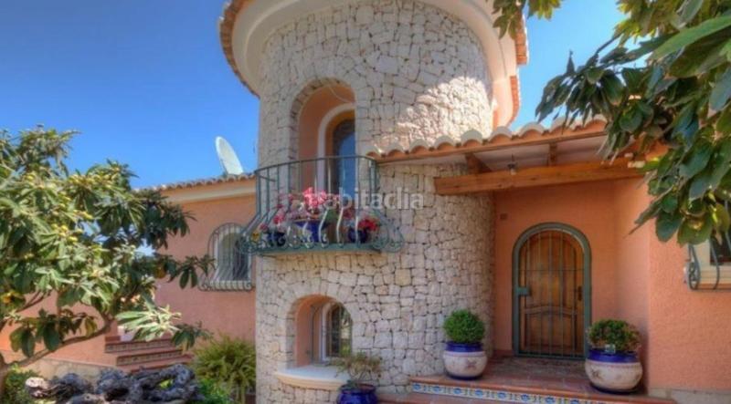 Foto 5eafce59-ada3-42b9-8f31-21b087537fe8. Haus mit heizung pool in Cala Advocat-Baladrar Benissa