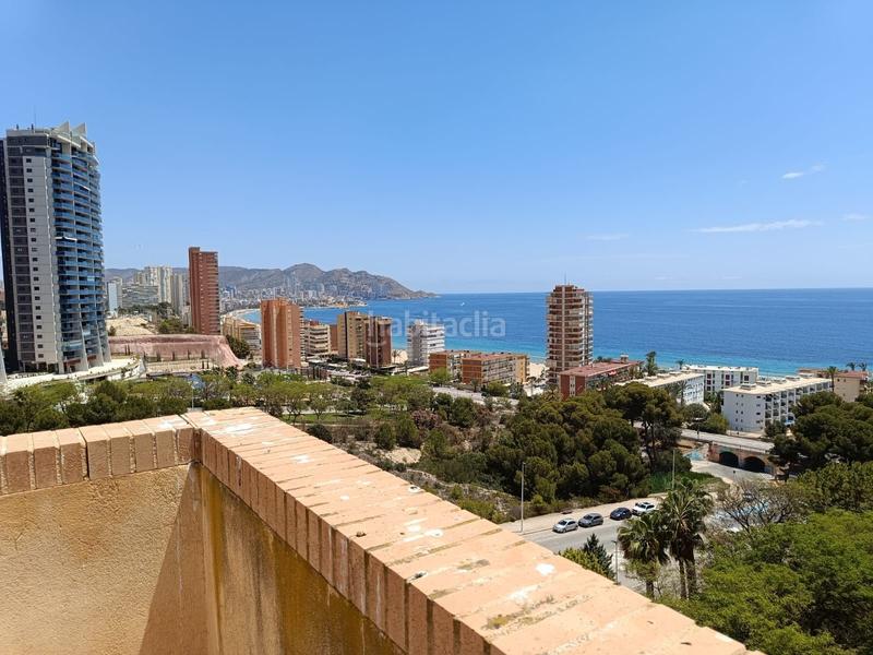 Foto a27aeb50-6e0b-4877-ba07-58478fa6dc9c. Attico con piscina in Playa Poniente Benidorm