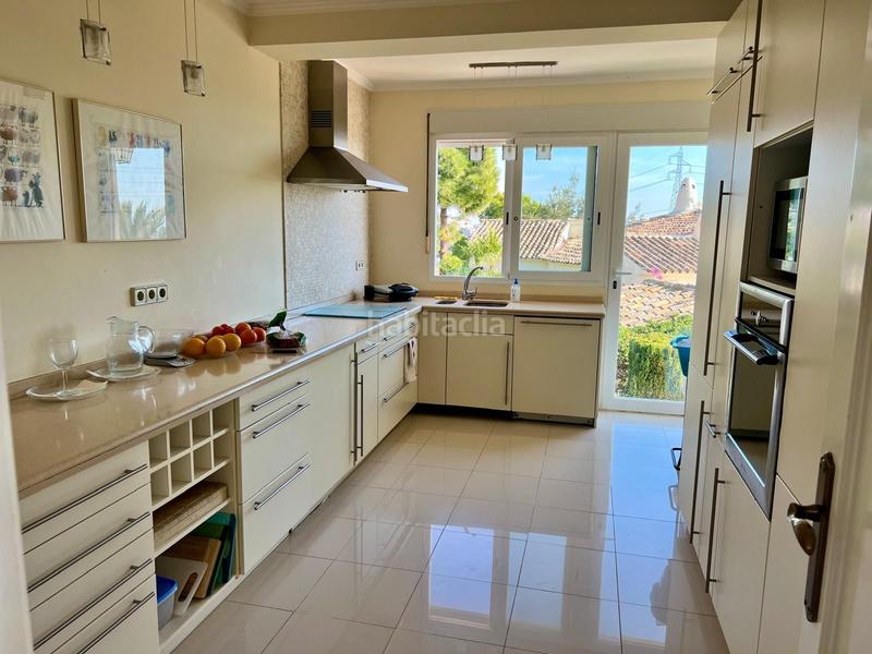 Foto f83b56bc-2f49-4ec1-8b93-c4859272346d. House with heating pool in Altea la vella Altea