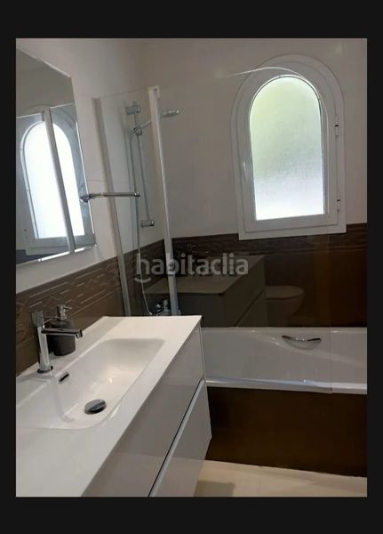 Foto 483dd310-6b48-4b38-b84d-b78f5d2d06be. Casa adossada amb piscina a Altea hills Altea