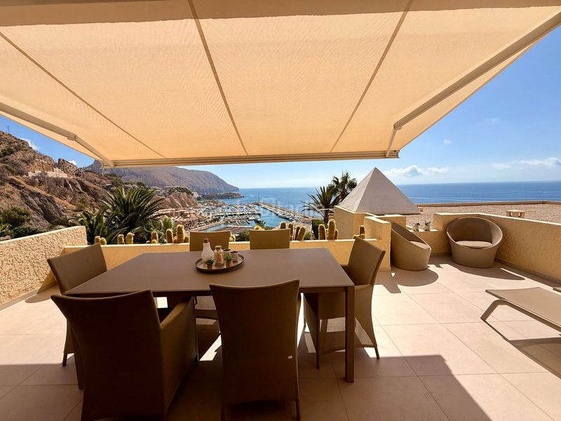 Foto 0a91e3bb-de00-46f8-9a46-46a2518f3fd3. Apartamento en Mascarat Altea