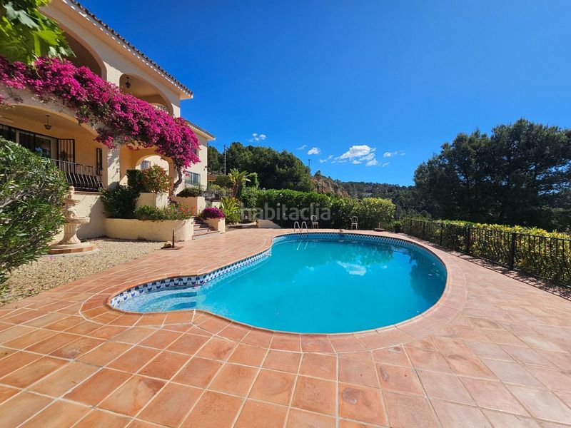 Foto 143fd0db-4a36-4c8f-b0d0-754105a00a12. Casa amb piscina a Altea la vella Altea