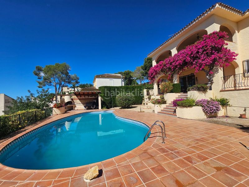 Foto 2f7bfbae-b861-4230-81b1-60d99a4d3536. Casa amb piscina a Altea la vella Altea