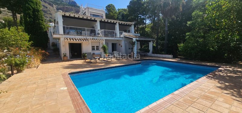 Foto 28363b0d-f666-46b9-8655-654230d27b32. Casa amb piscina a Altea la vella Altea