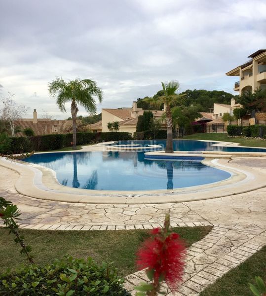 Foto 3152bd50-9993-40d5-84e8-633973461f6c. Duplex con piscina in Mascarat Altea