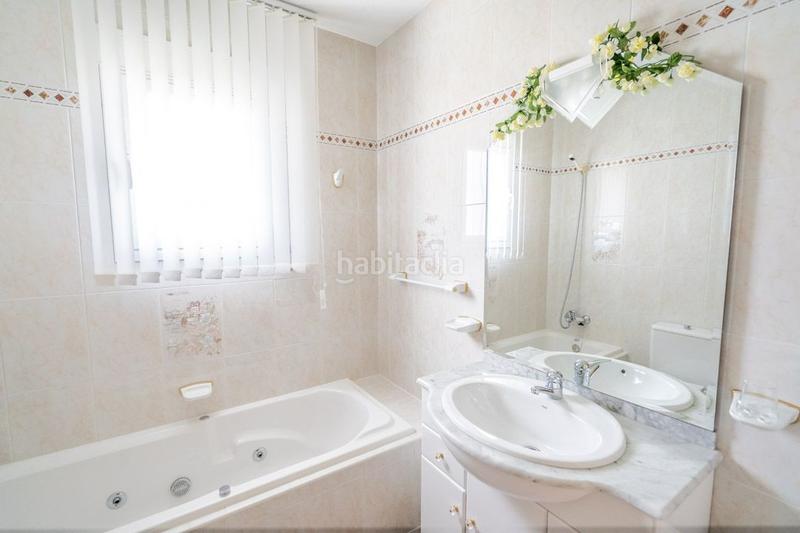 Foto dac2771d-b8e5-4ecb-a01d-668e1c06747d. Casa amb piscina a El Tossal-Bello Horizonte Nucia (la)