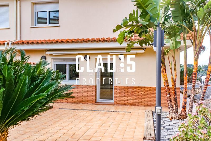 Foto 196d354f-77d9-4e8b-910a-98aa901756e0. Maison jumelée avec chauffage parking piscine dans Urbanitzacions Sant Pol de Mar