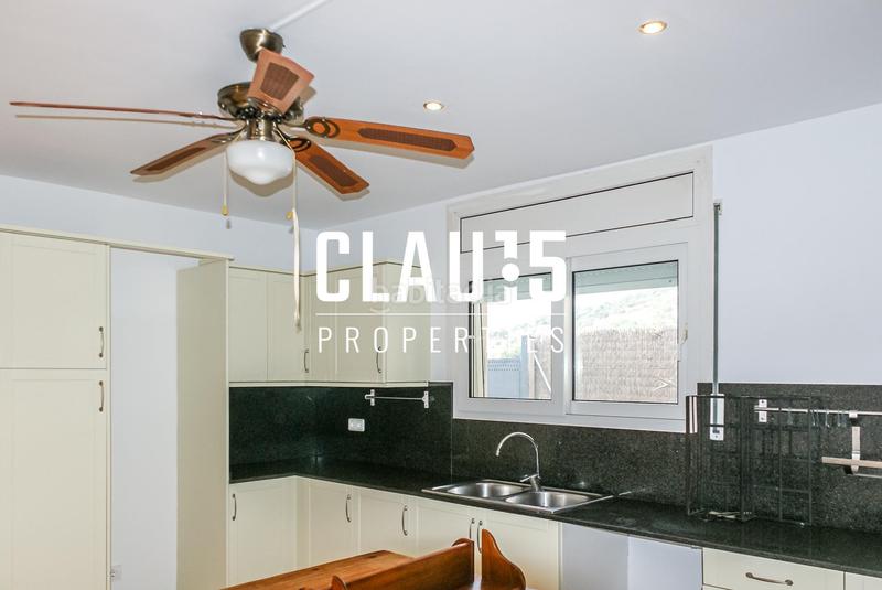 Foto 41c2bd2c-93de-4e7d-8671-8572ecd6e9c8. Maison jumelée avec chauffage parking piscine dans Urbanitzacions Sant Pol de Mar