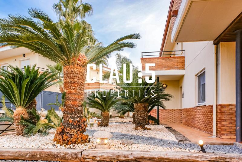 Foto 8f1fb27e-6f27-41f7-b64f-5962a5e63386. Maison jumelée avec chauffage parking piscine dans Urbanitzacions Sant Pol de Mar